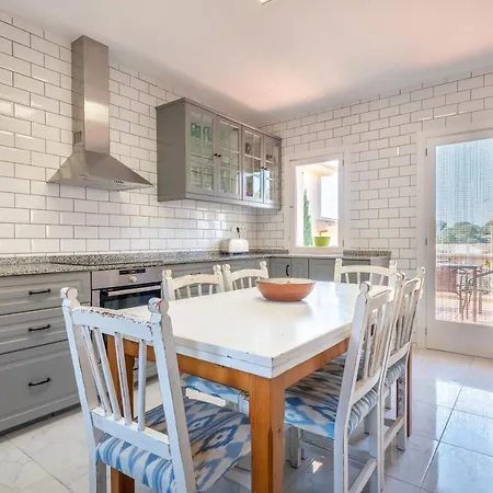 Holiday home Shorabaixa *